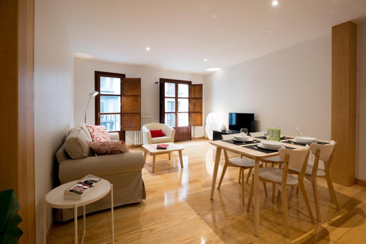 Pucela Apartmets Valladolid Bagian luar foto