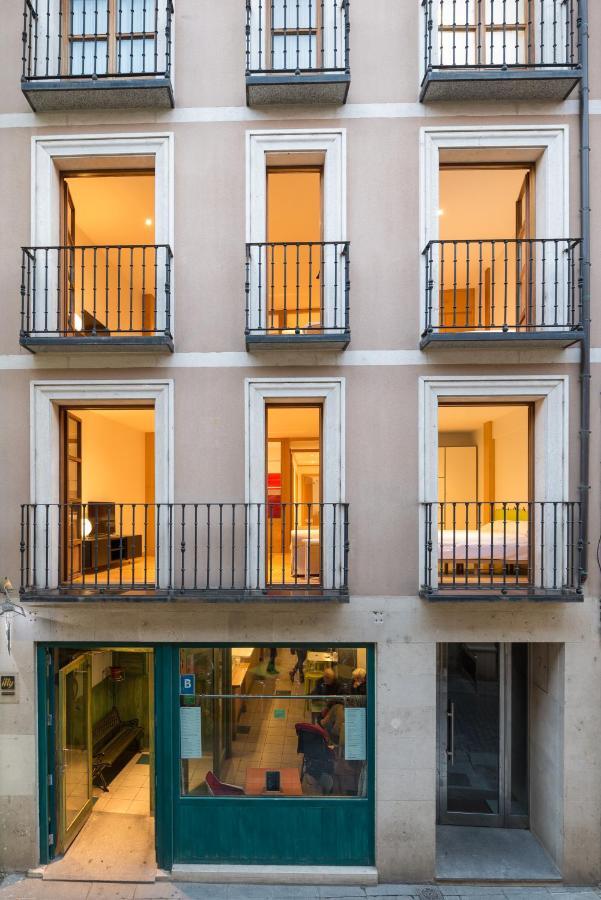 Pucela Apartmets Valladolid Bagian luar foto
