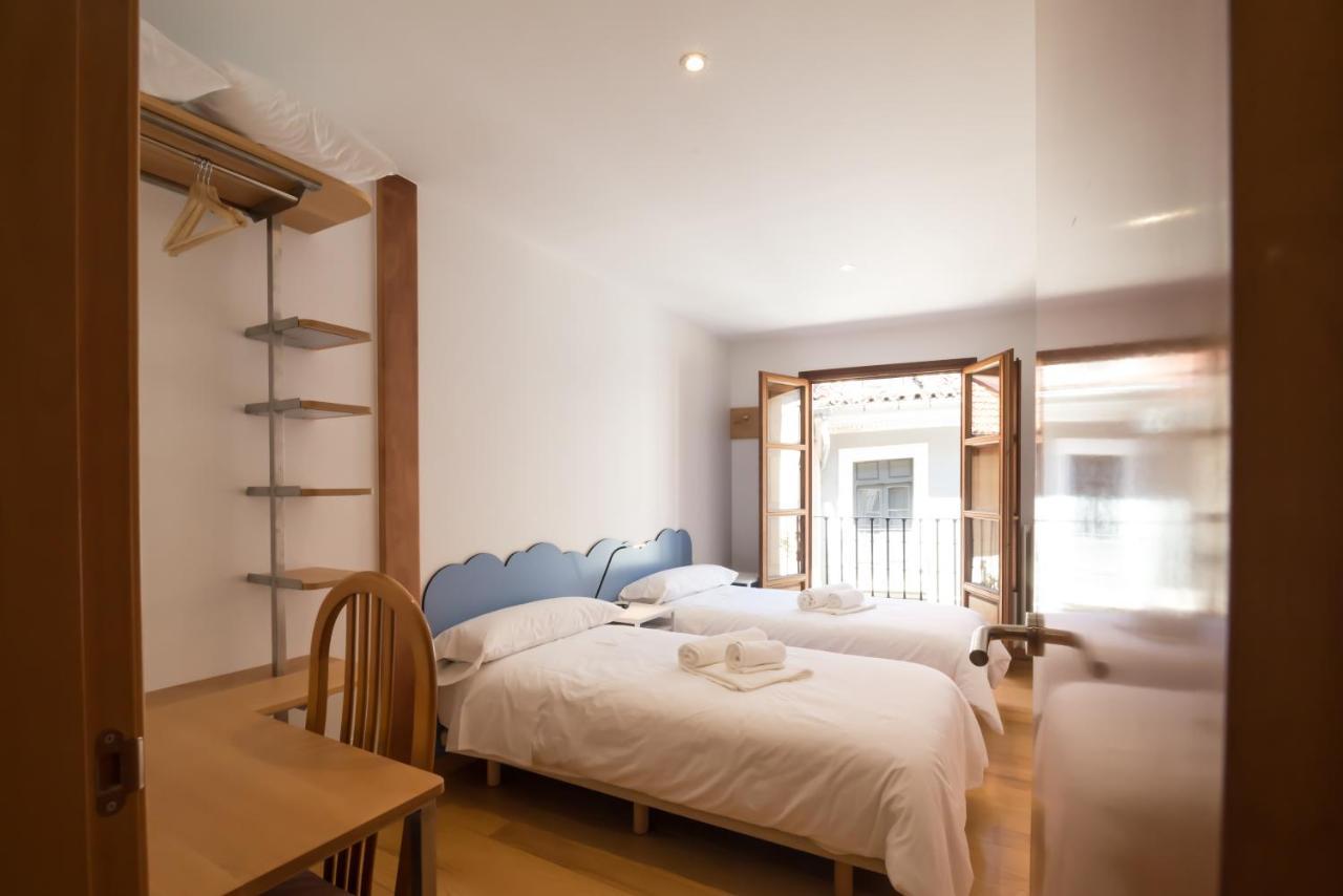 Pucela Apartmets Valladolid Bagian luar foto