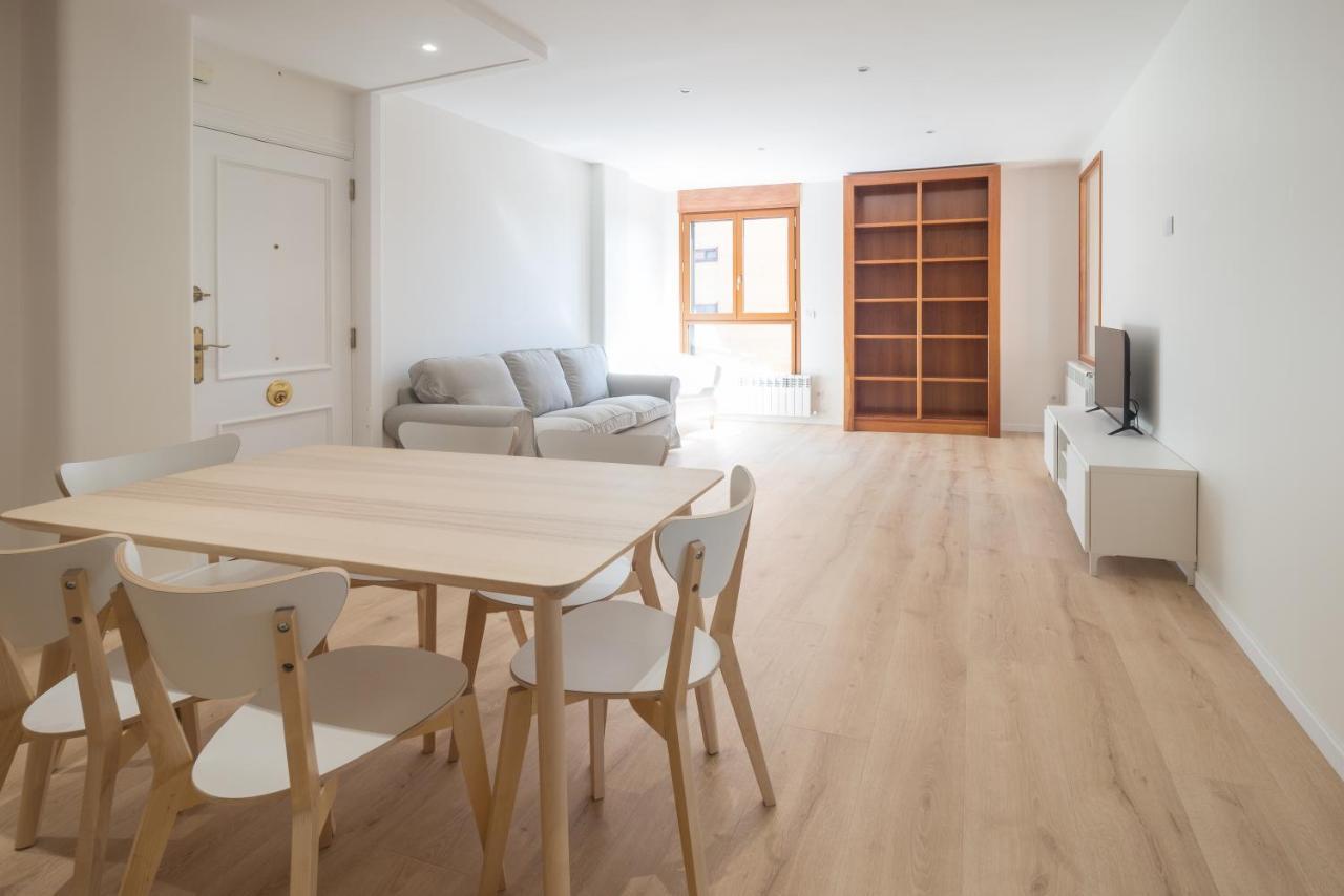 Pucela Apartmets Valladolid Bagian luar foto