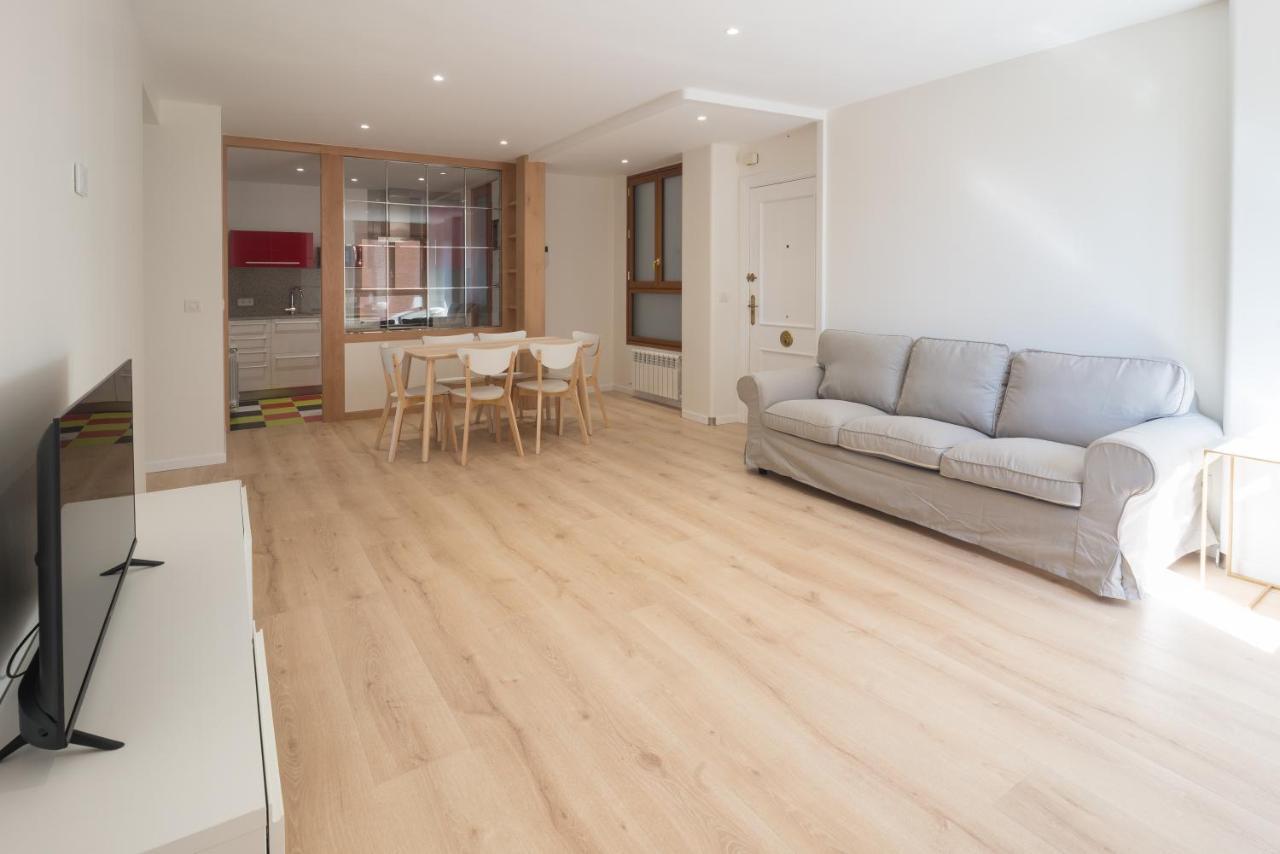 Pucela Apartmets Valladolid Bagian luar foto